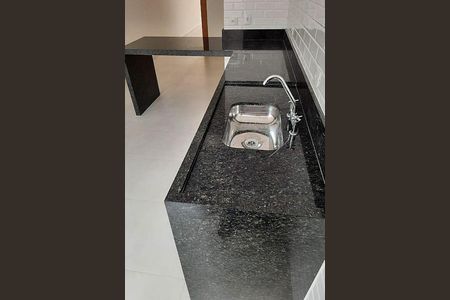 Casa à venda com 110m², 3 quartos e 2 vagas