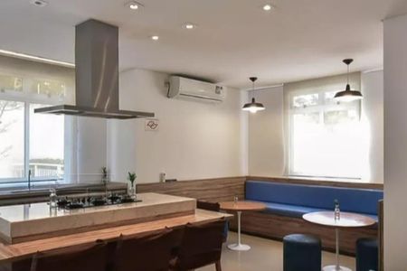 Apartamento à venda com 2 quartos, 49m² em Vila Suzana, São Paulo