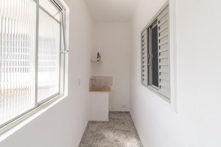 Casa para alugar com 67m², 2 quartos e sem vagaÁrea de serviço