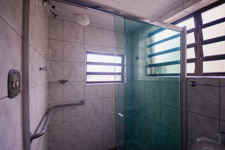 Casa para alugar com 198m², 2 quartos e 1 vagaBanheiro 
