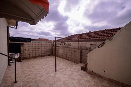 Casa para alugar com 198m², 2 quartos e 1 vagaEntrada 