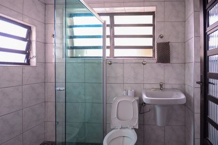 Casa para alugar com 198m², 2 quartos e 1 vagaBanheiro 