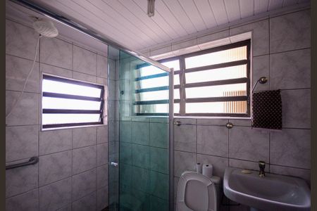 Casa para alugar com 198m², 2 quartos e 1 vagaBanheiro 