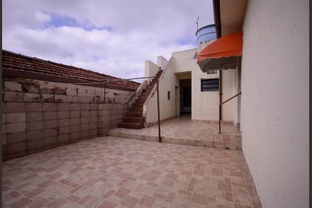 Casa para alugar com 198m², 2 quartos e 1 vagaEntrada 