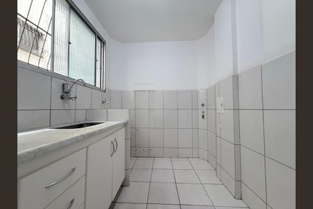Cozinha de apartamento à venda com 2 quartos, 50m² em Santa Efigênia, Belo Horizonte