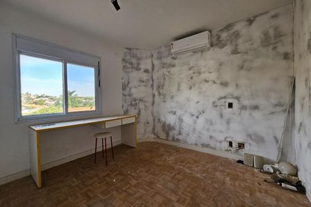 Casa à venda com 253m², 4 quartos e 4 vagas