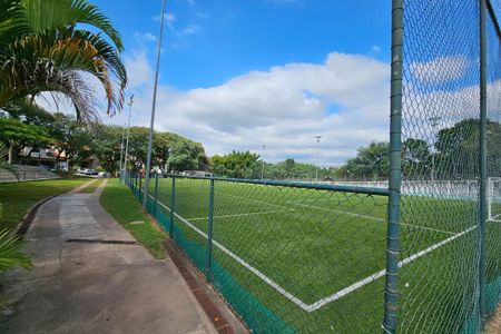 Casa à venda com 253m², 4 quartos e 4 vagas