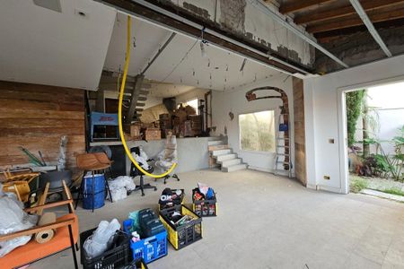 Casa à venda com 253m², 4 quartos e 4 vagas