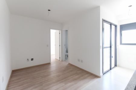 Sala - Cozinha de apartamento para alugar com 1 quarto, 33m² em Cidade Antônio Estêvão de Carvalho, São Paulo