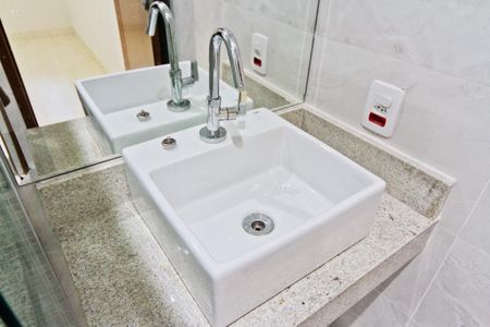 Casa à venda com 140m², 3 quartos e 2 vagasBanheiro da Suíte 3