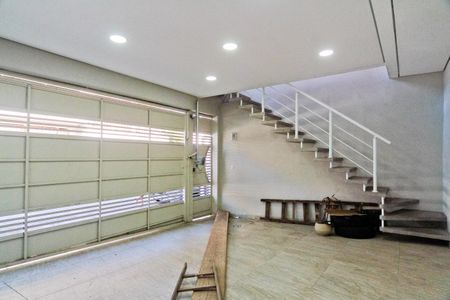 Casa à venda com 140m², 3 quartos e 2 vagasÁrea externa