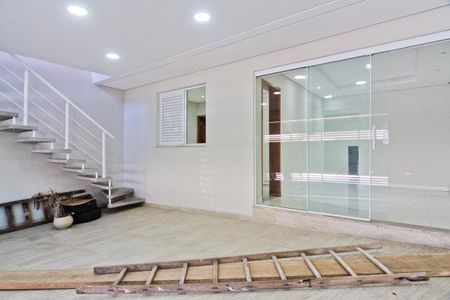 Casa à venda com 140m², 3 quartos e 2 vagasÁrea externa