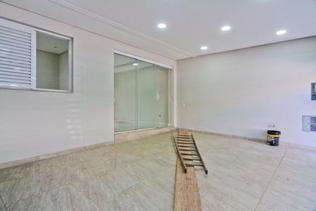 Casa à venda com 140m², 3 quartos e 2 vagasÁrea externa