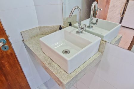 Casa à venda com 140m², 3 quartos e 2 vagasÁrea externa