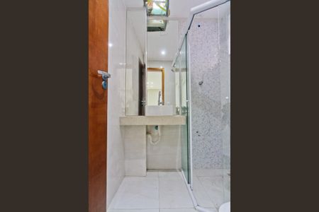 Casa à venda com 140m², 3 quartos e 2 vagasBanheiro da Suíte 2