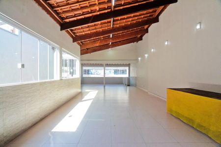 Casa à venda com 140m², 3 quartos e 2 vagasÁrea externa
