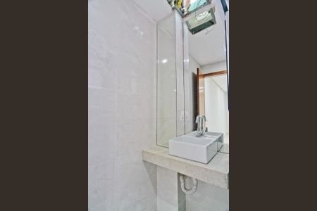 Casa à venda com 140m², 3 quartos e 2 vagasBanheiro da Suíte 2