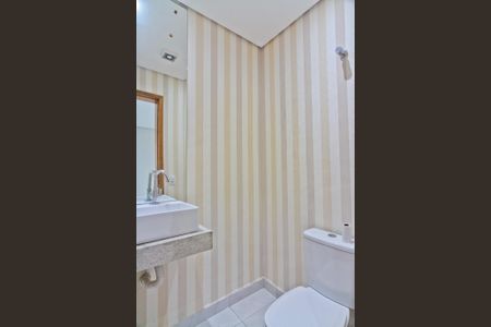 Casa à venda com 140m², 3 quartos e 2 vagasLavabo