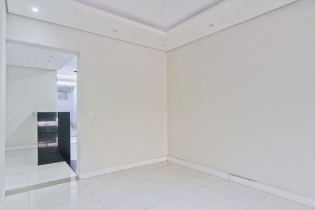 Casa à venda com 140m², 3 quartos e 2 vagasSala