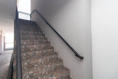 Apartamento para alugar com 34m², 2 quartos e 1 vagaEscada