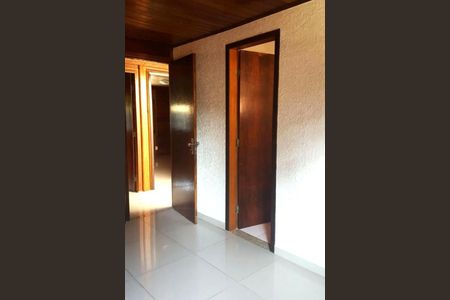 Casa para alugar com 4 quartos, 216m² em São Fernando Residencia, Barueri