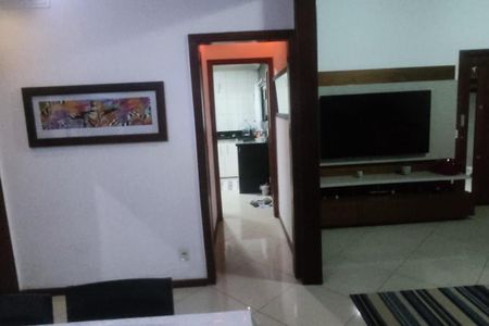 Casa à venda com 100m², 3 quartos e 4 vagas