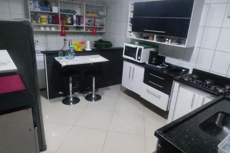 Casa à venda com 100m², 3 quartos e 4 vagas
