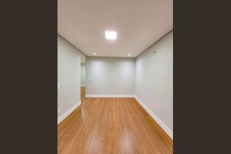 Casa à venda com 4 quartos, 297m² em Suru, Barueri