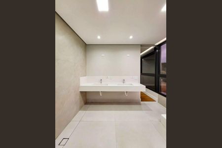 Casa à venda com 4 quartos, 297m² em Suru, Barueri