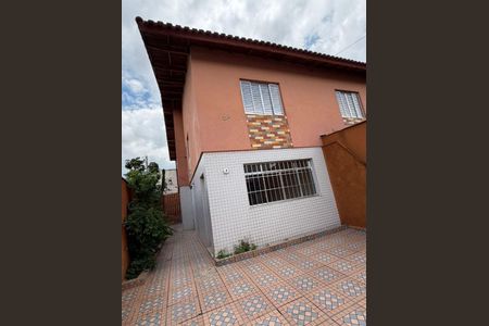 Casa à venda com 125m², 2 quartos e 2 vagas