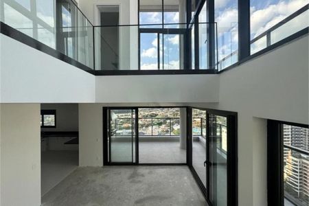 Apartamento à venda com 281m², 4 quartos e 3 vagas