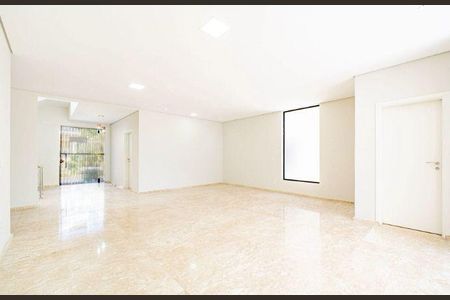 Casa à venda com 4 quartos, 420m² em Residencial Tambore, Barueri