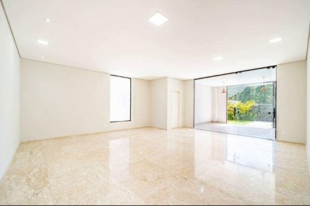 Casa à venda com 4 quartos, 420m² em Residencial Tambore, Barueri