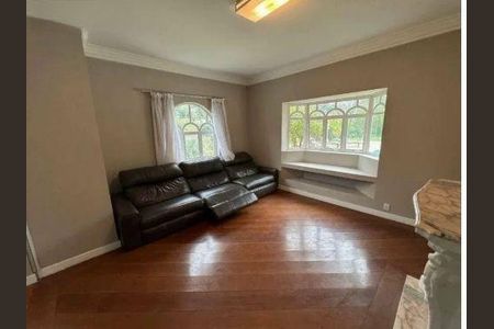 Casa à venda com 5 quartos, 800m² em Residencial Tambore, Barueri