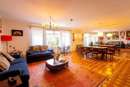 Casa à venda com 4 quartos, 290m² em Vila Mariana, São Paulo