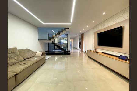Casa à venda com 4 quartos, 310m² em Vila Pirituba, São Paulo