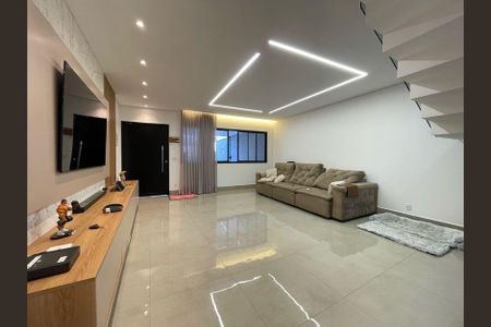 Casa à venda com 4 quartos, 310m² em Vila Pirituba, São Paulo