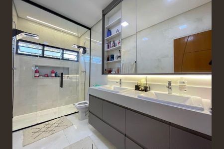 Casa à venda com 310m², 4 quartos e 4 vagas