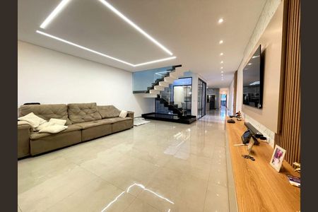 Casa à venda com 4 quartos, 310m² em Vila Pirituba, São Paulo