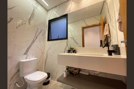 Casa à venda com 310m², 4 quartos e 4 vagas