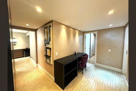 Apartamento à venda com 151m², 4 quartos e 3 vagas