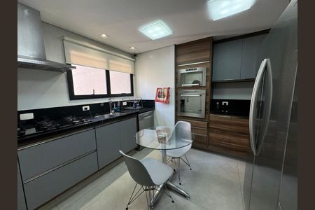 Apartamento à venda com 151m², 4 quartos e 3 vagas