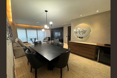 Apartamento à venda com 151m², 4 quartos e 3 vagas