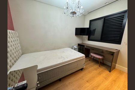 Apartamento à venda com 151m², 4 quartos e 3 vagas
