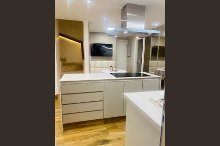 Apartamento à venda com 246m², 4 quartos e 4 vagas