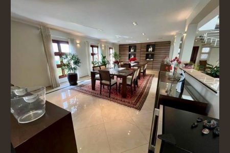 Casa à venda com 5 quartos, 620m² em Morada dos Pássaros, Barueri