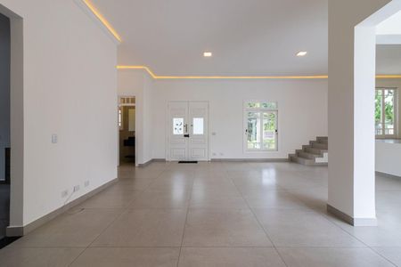 Casa à venda com 4 quartos, 322m² em Morada dos Pássaros, Barueri