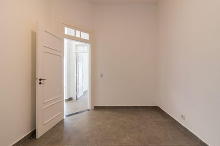 Casa à venda com 4 quartos, 322m² em Morada dos Pássaros, Barueri