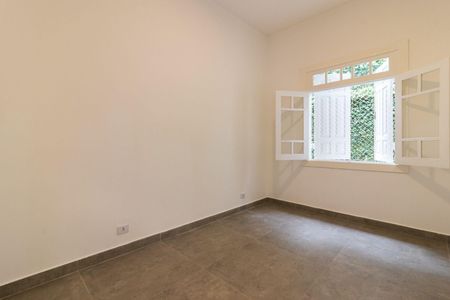 Casa à venda com 4 quartos, 322m² em Morada dos Pássaros, Barueri