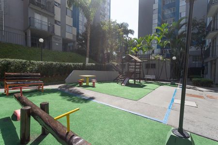 Apartamento à venda com 48m², 2 quartos e 1 vaga Apartamento à venda com 48m², 2 quartos e 1 vagaÁrea comum - Playground